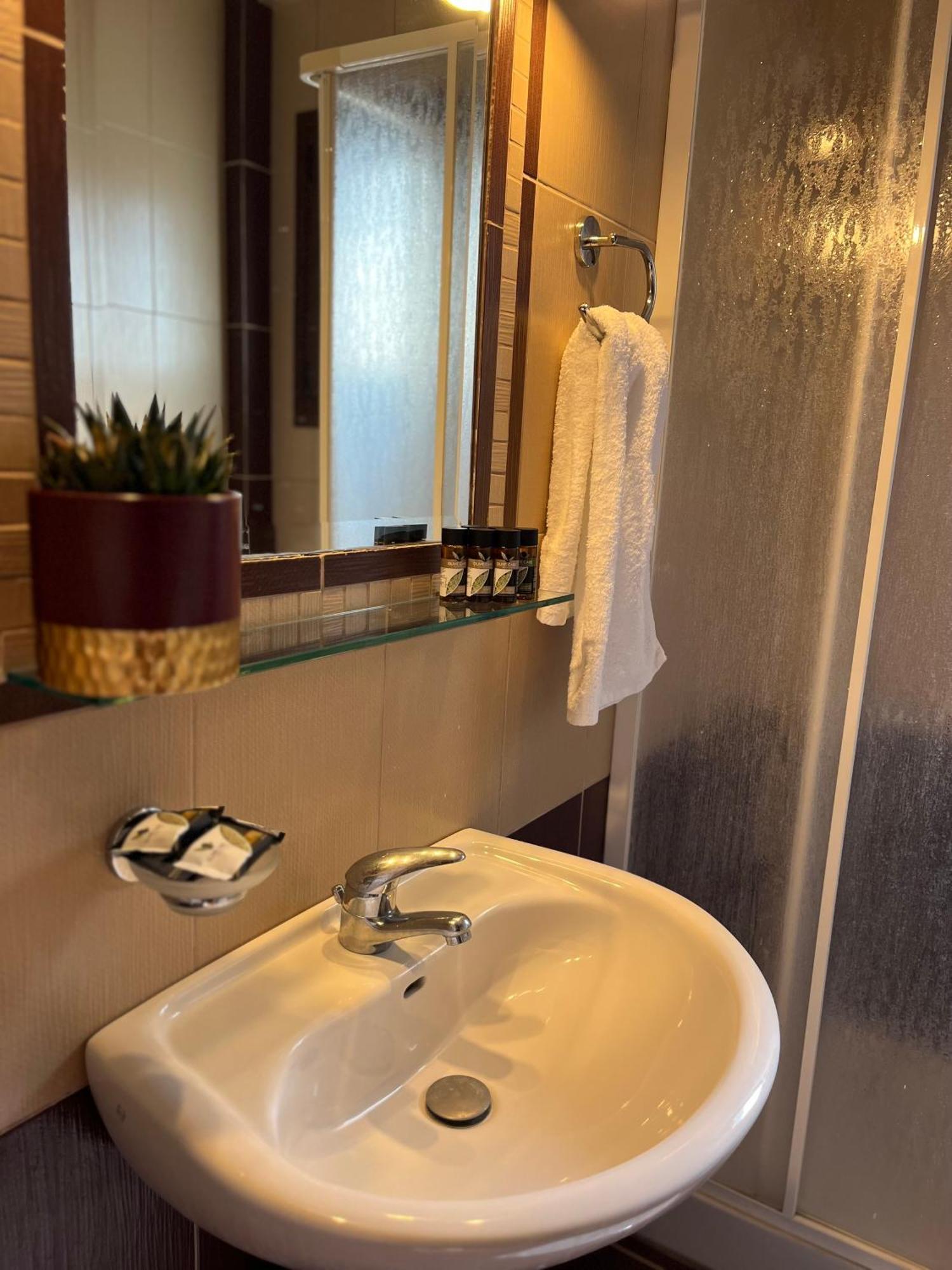 Agnanti Zitsas Hotel Dış mekan fotoğraf